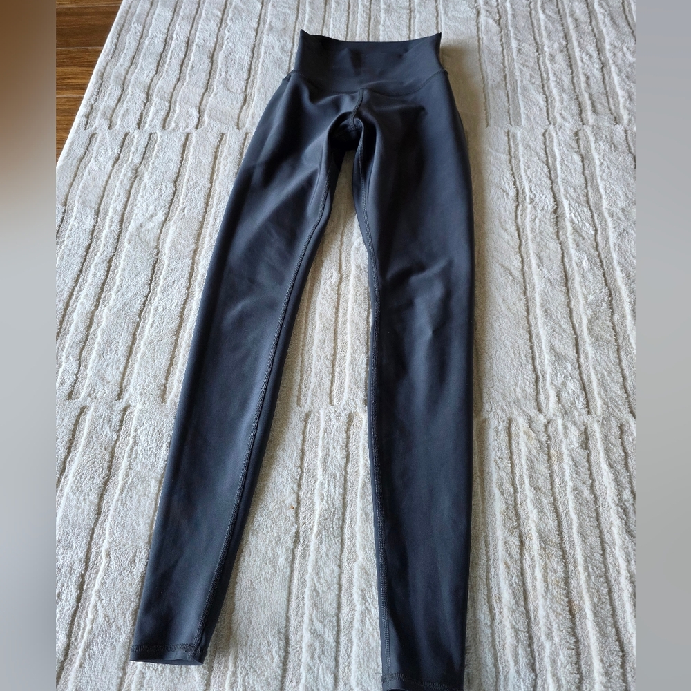 ALO Yoga Charcoal Leggings Pants Joggers Bottoms